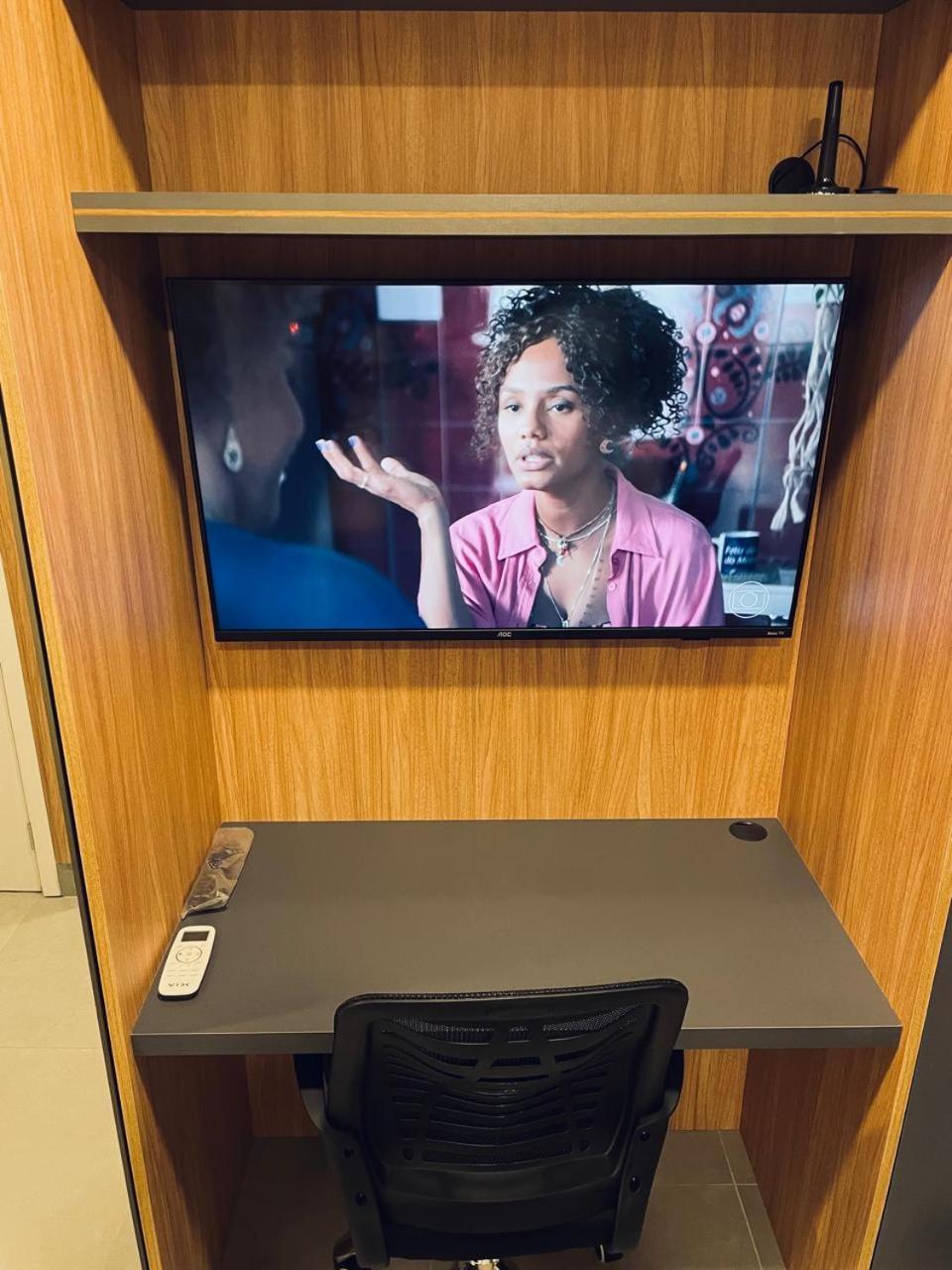 Apartamento De Luxo, Ao Lado Do Metro *