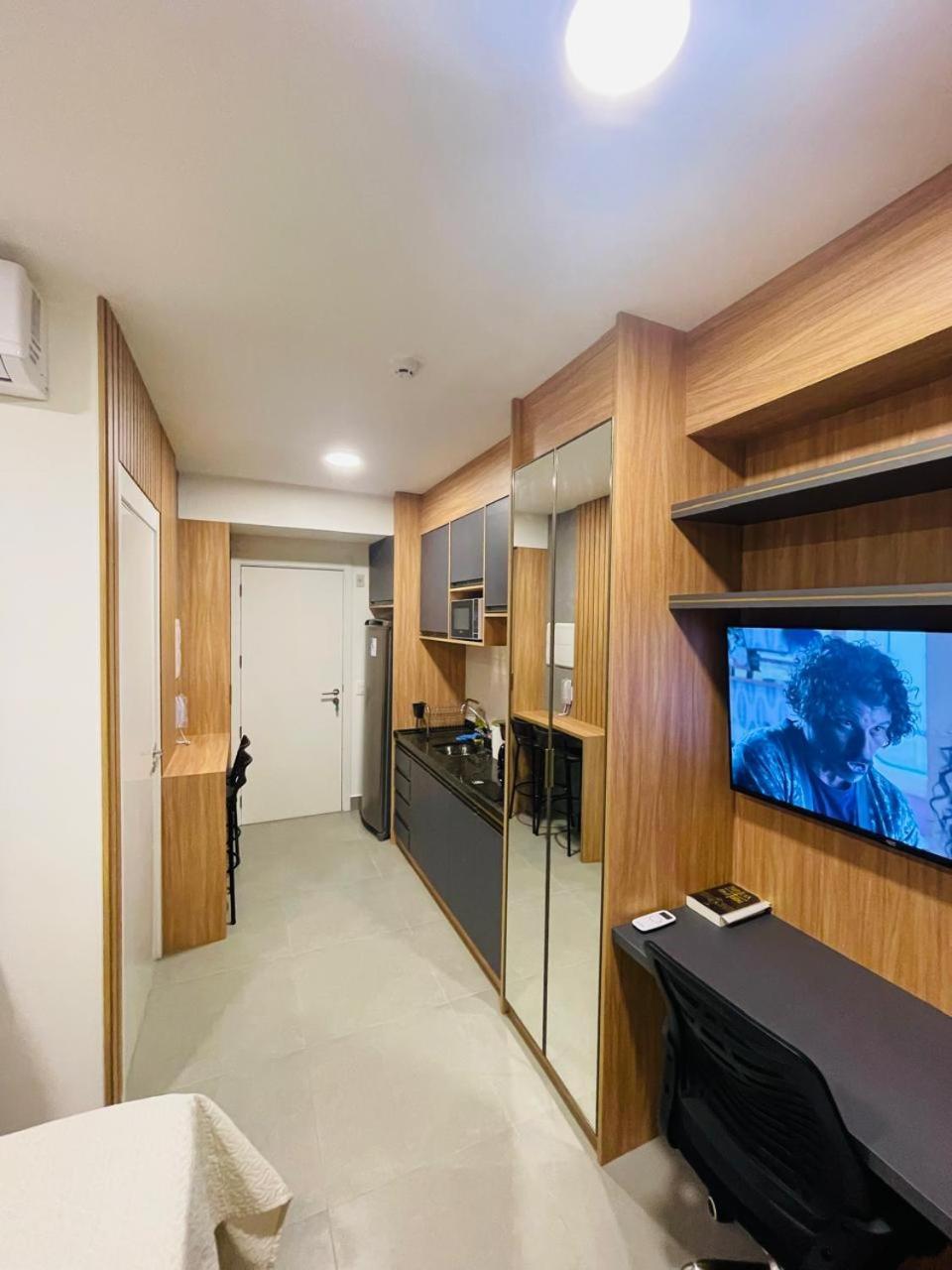 Apartamento De Luxo, Ao Lado Do Metro